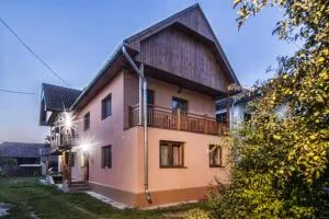 Casa Finna - 泽巴拉