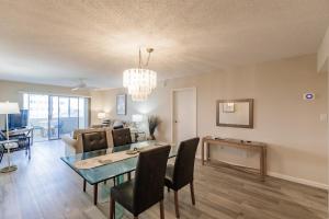 1055-506 5th Floor Coastal Escape