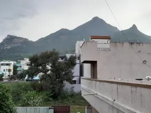 Raghavendra residency - Polūr