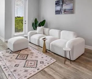 Bold 2324 I Parking I Pool I Gym I Parking - سانت بيترز