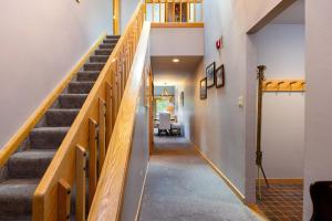 13 Liftside townhouse