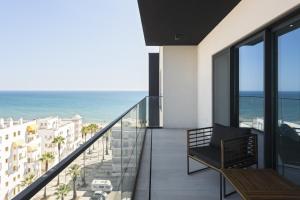 Terracos de Quarteira -Luxury Duplex Penthouse 3BR Best View, 50m from Beach