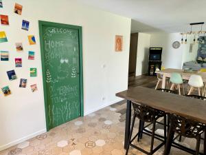 Villas La villa des Epicuriens - Ares - Bassin d-Arcachon : photos des chambres