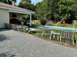 Villas La villa des Epicuriens - Ares - Bassin d-Arcachon : photos des chambres