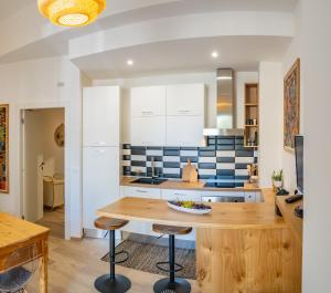 Apartment - Split Level
