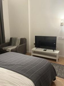 Solo Visit Apartments 1702 B