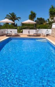 Exklusive Luxusvilla - Meerblick - beheizter Pool