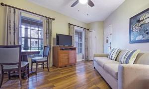 Beautiful Hotel of Cypress Palms 1BD near Kissimmee Lakefornt Park