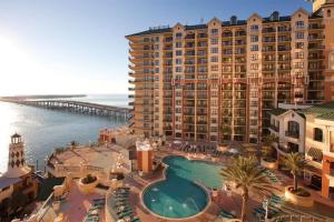 Beautiful Resort in Emerald - 1BD