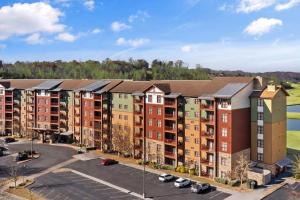 Beautiful Resort in Great Smokies Lodge 1BD Deluxe near Hillside Winery