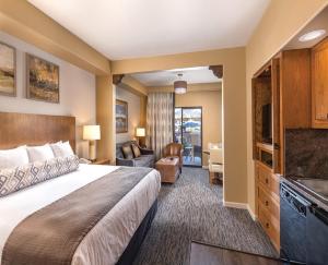 Beautiful Hotel in Legacy Golf Resort - 2BD Sleeps