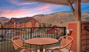 Beautiful Resort in Steamboat Springs 1BD at World Class Skiing and famed Champagne Powder