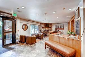 Hyatt FalconPoint 2BD