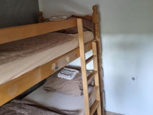 Vikendica Sara,Devojacki bunar