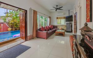 Villa Ratana near Walking Street and beaches