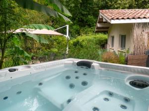 Maisons d'hotes Chambre d'hotes au calme avec spa : photos des chambres