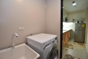 One Pacific Residence Condominium Tower C-17F