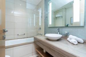 Paramount Towers - Elegant Home
