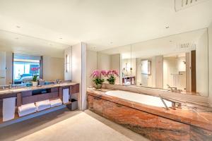 Two-Bedroom Premier Suite (Two-bedroom Premier Suite)