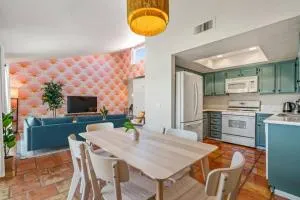 Pool, Golf, Tennis, Gym - walk to Coachella - كوتشيلا