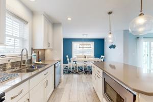 Keen-Wik on the Bay --- 38280 Bayberry Ln