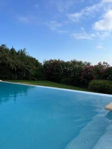 Villas Cote d-Azur villa d-architecture mediterraneenne Vence entre mer et montagne : photos des chambres