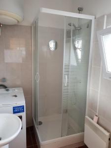 Appartements STUDIO INDEPENDANT AUBAGNE proche AIX CASSIS LA CIOTAT MARSEILLE : photos des chambres