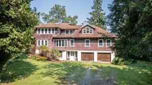 Camp Roosevelt cottage - شيلبورن