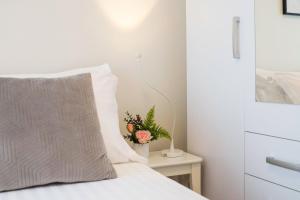 A-more accommodation