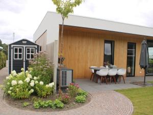 Villa on the water near the Veluwemeer