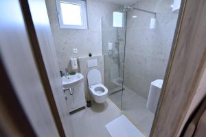 Airport Apartments TRI HRASTA