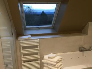 Maisons de vacances L'Atelier 4 stars Luxury, Hot Tub, Pool : photos des chambres