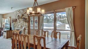 3 Bedroom Ski Inski Out Condo At The Village At Breckenridge