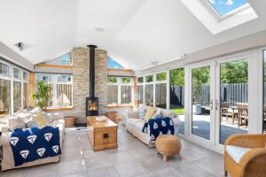 Luxury House with a Hot Tub book on Air Bee and Bee