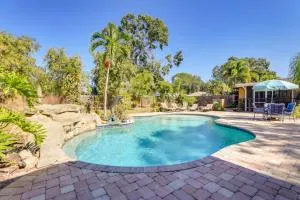 Sarasota Getaway with Private Pool and Backyard Oasis! - Southgate