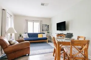 Only Two Blocks to Sand! 1st Floor Beach Hacienda - Помпано-Бич