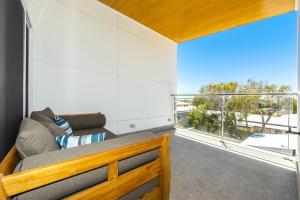 Ocean Sunset - Luxury Apartment with Ocean Views