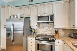 Breezy St Simons Hideaway with Waterfront Views!