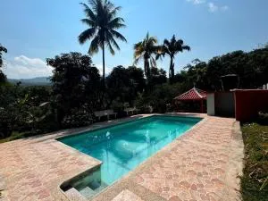 Finca Villa Rosita-Tu Paraíso Campestre cerca de Bogotá - La Gran Via