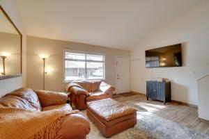 Flagstaff Townhome w Grill ~ 3 Mi to Downtown!