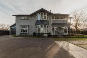 Bel Air Mansion - Sleeps 15 Villa - Fendalton