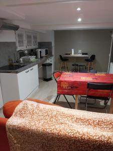 Appartements Zoe 3 Chambres d-hotes : photos des chambres