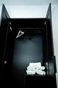 Chambre R2 avec salle de bain partagée près de lhôpital de la Citadelle à Liège