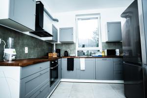 Chambre R2 avec salle de bain partagée près de lhôpital de la Citadelle à Liège