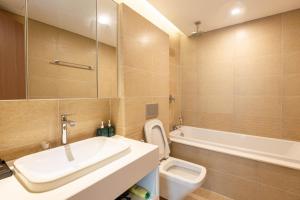 Royal Serviced apartment Vinhomes Metropolis
