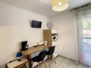 Appartements Charmant Studio a Lamalou, 400m du Centre, Balcon, Wifi, Animaux Bienvenus - FR-1-451-137 : photos des chambres