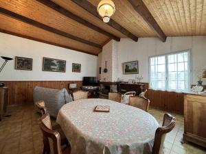 Maison 4 pièces près de la plage à Saint-Denis-dOléron, parking inclus - FR-1-246A-329