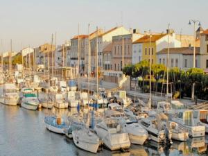 Appartements Maison renovee, 2 chambres, climatisee, parking, animaux acceptes, Port-la-Nouvelle - FR-1-229C-101 : photos des chambres