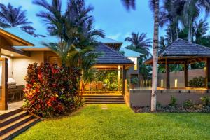 The Bali House - Beachfront Mirage Port Douglas