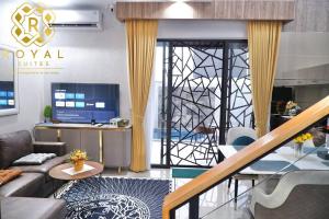 Royal Suites Home Villa 3BR with Private Pool - C5